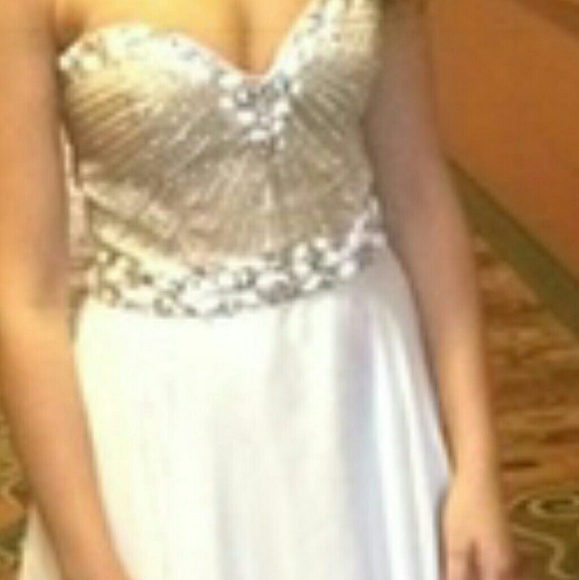 Sherri hill - Picture 3 of 3